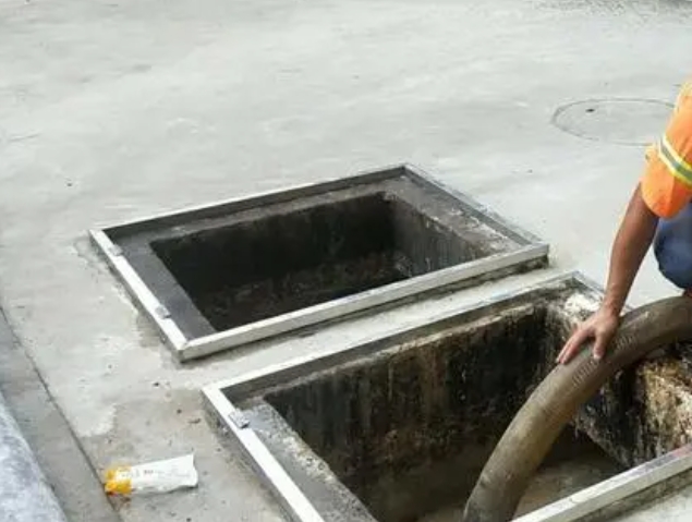 维西化粪池清理